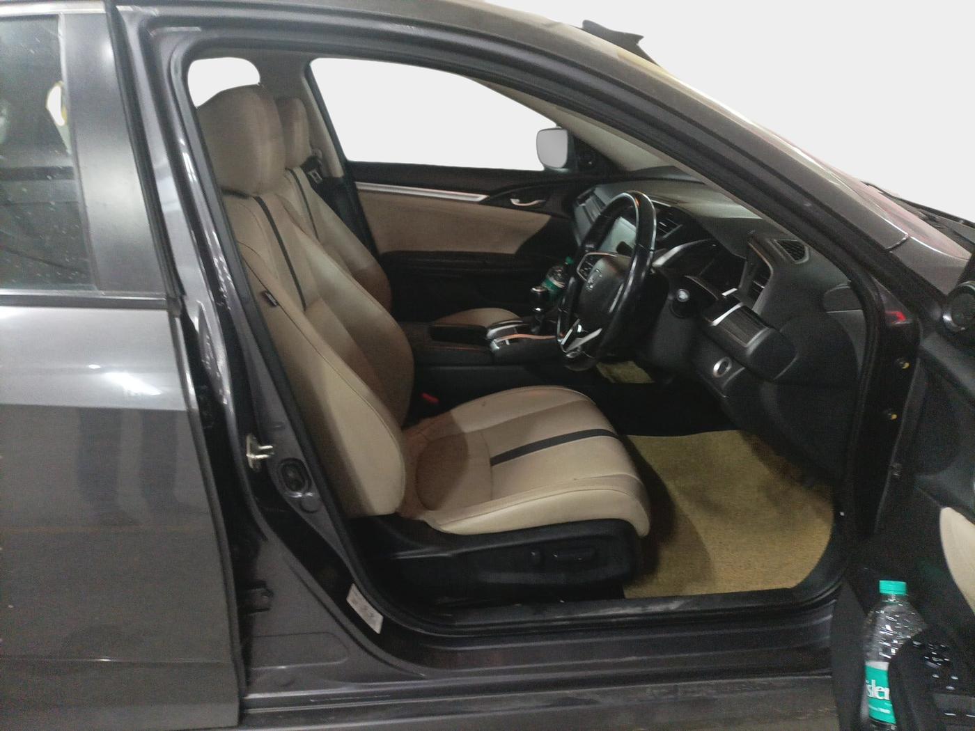 2019 Honda Civic 1.6L I-DTEC ZX MT, Diesel, Manual, 1,54,657 km, interior