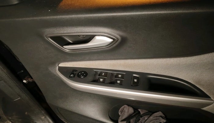 2023 Nissan MAGNITE XV TURBO CVT, Petrol, Automatic, 9,928 km, interior