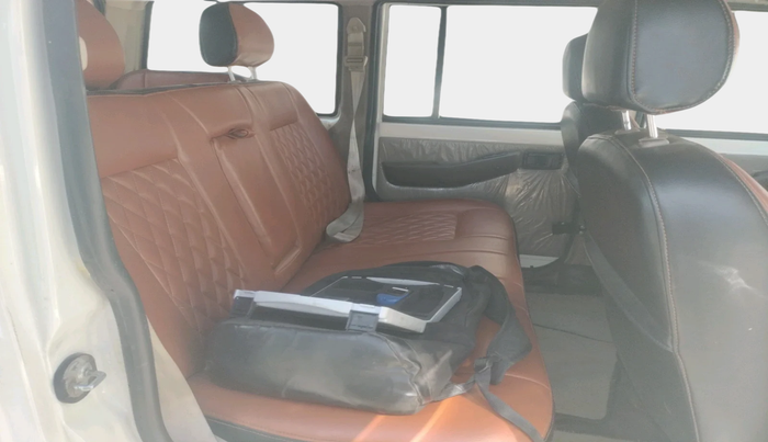 2022 Mahindra Bolero B6 (O), Diesel, Manual, 26,391 km, interior