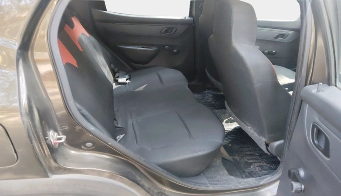 2015 Renault Kwid RXL, Petrol, Manual, 48,701 km, interior