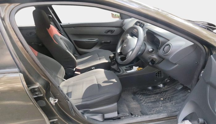 2015 Renault Kwid RXL, Petrol, Manual, 48,701 km, interior