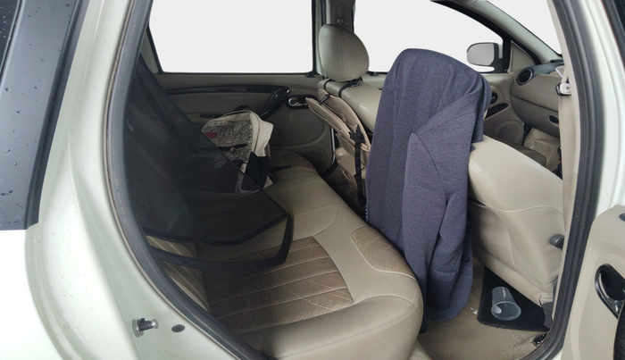 2014 Nissan Terrano XV D THP 110 PS, Diesel, Manual, 1,02,420 km, interior