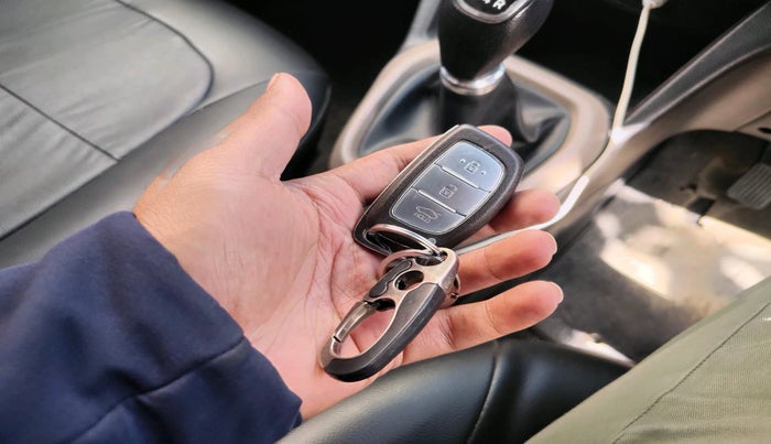 2017 Hyundai Grand i10 ASTA 1.2 KAPPA VTVT, Petrol, Manual, 83,261 km, interior