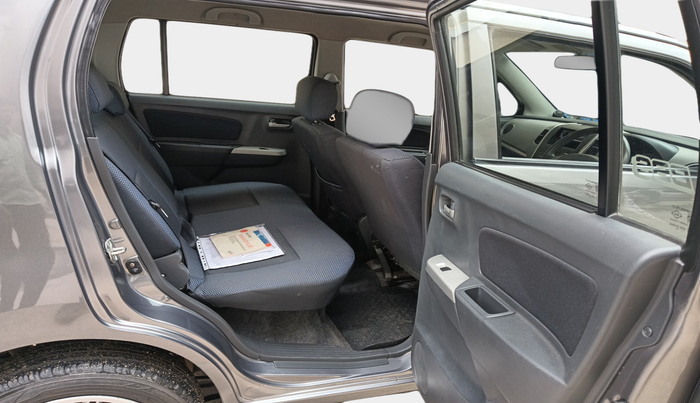 2011 Maruti Wagon R 1.0 VXI, Petrol, Manual, 46,923 km, interior