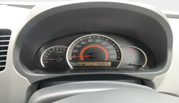 2011 Maruti Wagon R 1.0 VXI, Petrol, Manual, 46,923 km, interior