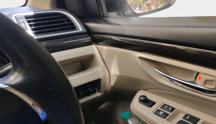 2015 Maruti Ciaz ZXI+, Petrol, Manual, 1,37,835 km, interior