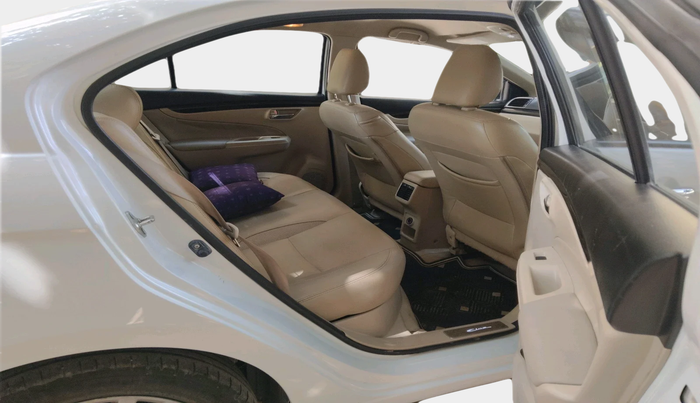 2015 Maruti Ciaz ZXI+, Petrol, Manual, 1,37,835 km, interior