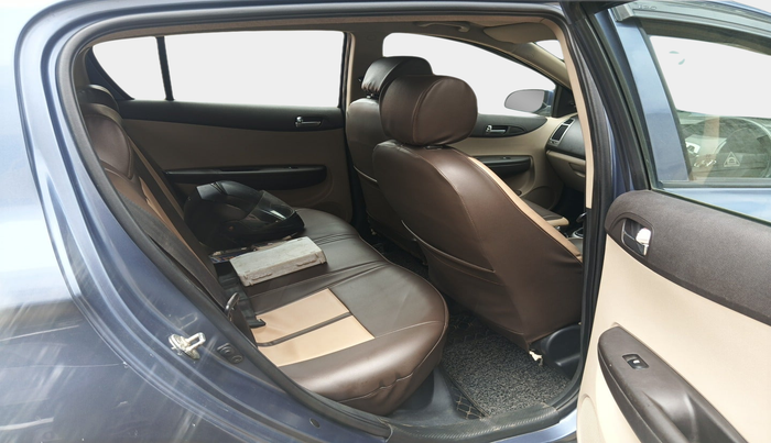 2013 Hyundai i20 MAGNA 1.2, Petrol, Manual, 43,339 km, interior