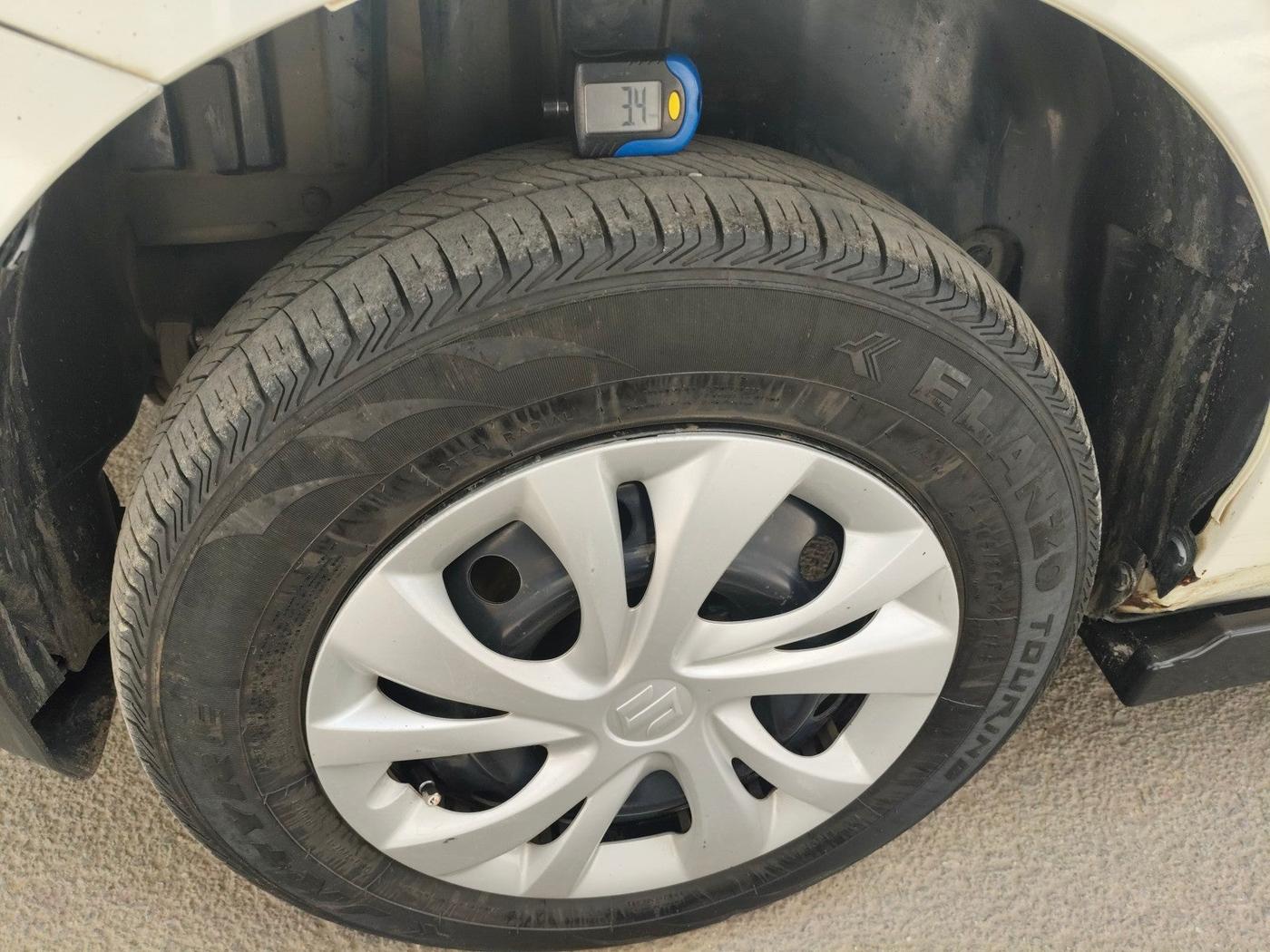 2015 Maruti Swift VDI, Diesel, Manual, 1,24,628 km, tyre