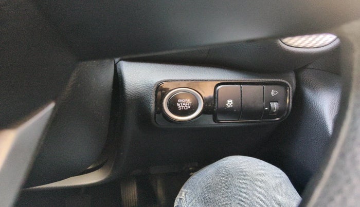 2023 KIA SONET HTK PLUS 1.0 IMT, Petrol, Manual, 18,362 km, interior