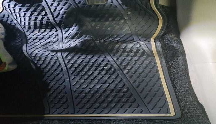 2017 Maruti Dzire ZXI, Petrol, Manual, 63,295 km, interior