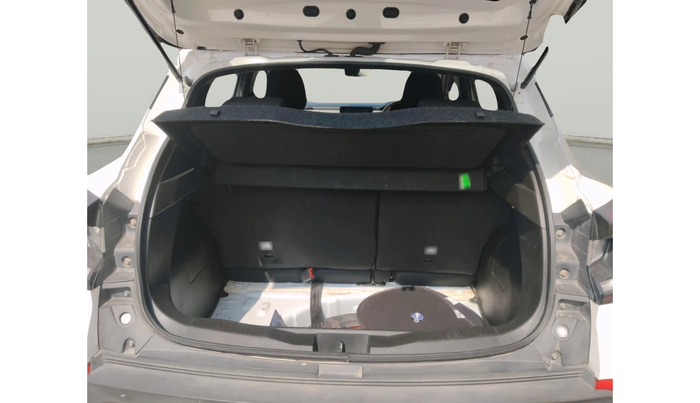 2022 Renault Kiger RXT AMT, Petrol, Automatic, 34,982 km, exterior