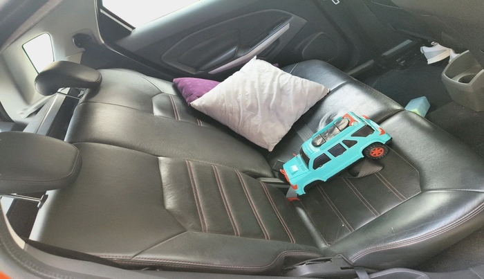 2014 Ford Ecosport TITANIUM 1.5L DIESEL (OPT), Diesel, Manual, 1,05,392 km, interior