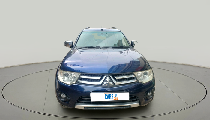 2015 Mitsubishi Pajero Sport 2.5 AT 4X2, Diesel, Automatic, 1,55,300 km, exterior