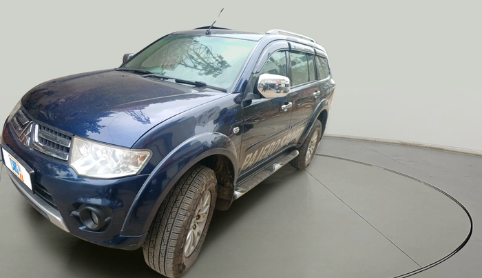 2015 Mitsubishi Pajero Sport 2.5 AT 4X2, Diesel, Automatic, 1,55,300 km, exterior