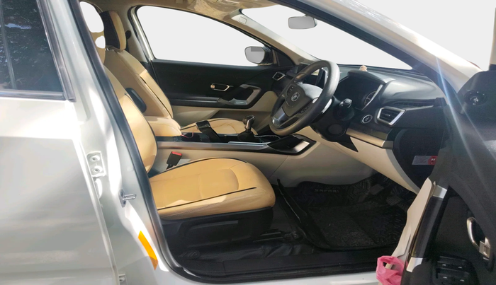 2023 Tata Safari XT PLUS, Diesel, Manual, 13,493 km, interior