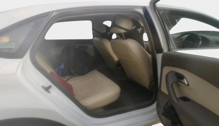 2016 Skoda Rapid AMBITION 1.6 MPI MT PLUS, Petrol, Manual, 59,129 km, interior