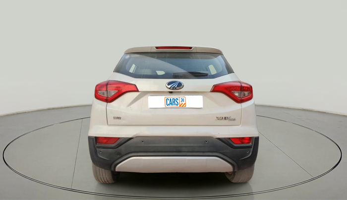 2020 Mahindra XUV300 W8 (O) 1.2 PETROL, Petrol, Manual, 96,634 km, exterior