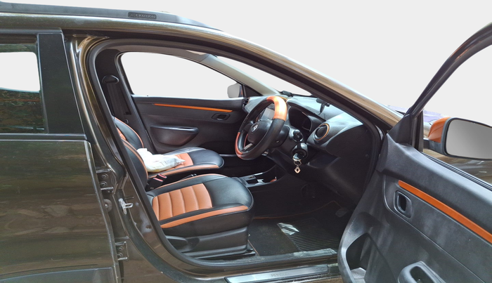 2017 Renault Kwid CLIMBER 1.0 AMT, Petrol, Automatic, 56,252 km, interior