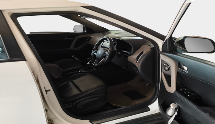 2015 Hyundai Creta SX (O) 1.6 DIESEL, Diesel, Manual, 1,78,595 km, interior