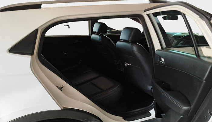2015 Hyundai Creta SX (O) 1.6 DIESEL, Diesel, Manual, 1,78,595 km, interior