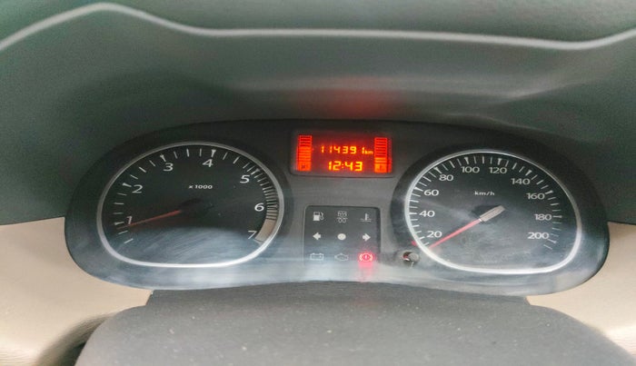 2013 Renault Duster 85 PS RXL DIESEL, Diesel, Manual, 1,14,394 km, interior