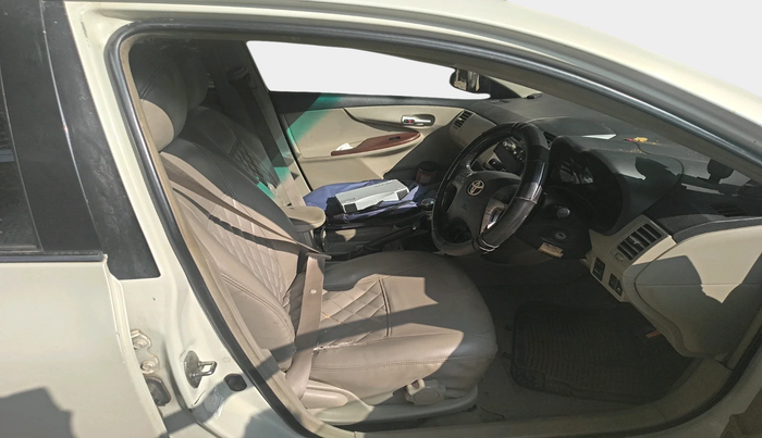 2012 Toyota Corolla Altis G DIESEL, Diesel, Manual, 1,23,840 km, interior