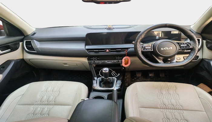 2024 KIA SELTOS  HTX 1.5 PETROL MT, Petrol, Manual, 11,895 km, interior