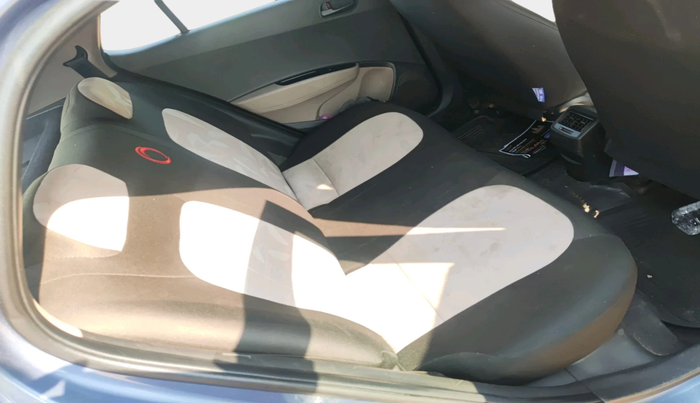 2014 Hyundai Grand i10 MAGNA 1.1 CRDI, Diesel, Manual, 1,66,847 km, interior