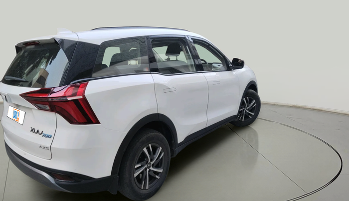 2022 Mahindra XUV700 AX 5 D AT 5 STR, Diesel, Automatic, 77,835 km, exterior