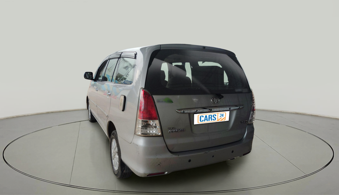 2011 Toyota Innova V 2.5 7 STR, Diesel, Manual, 2,09,183 km, exterior