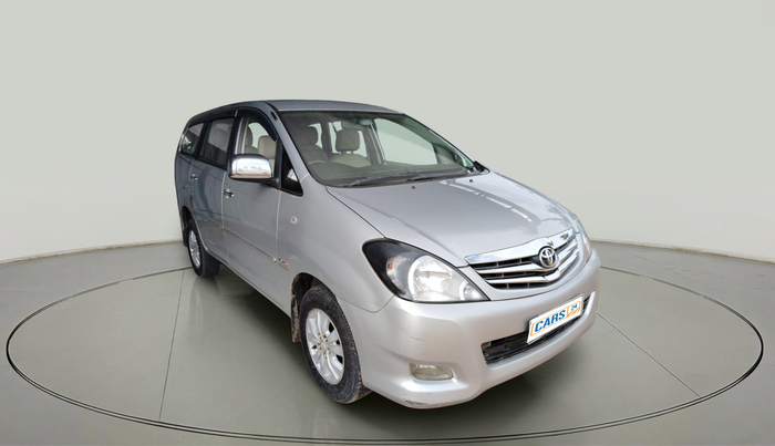 2011 Toyota Innova V 2.5 7 STR, Diesel, Manual, 2,09,183 km, exterior