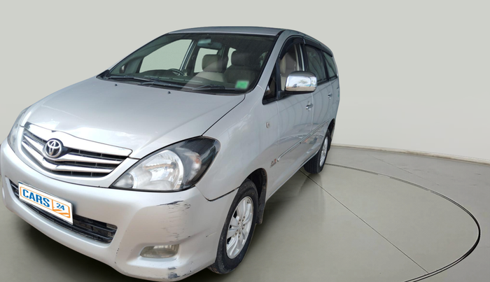 2011 Toyota Innova V 2.5 7 STR, Diesel, Manual, 2,09,183 km, exterior