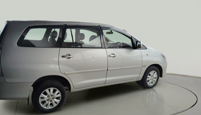 2011 Toyota Innova V 2.5 7 STR, Diesel, Manual, 2,09,183 km, exterior