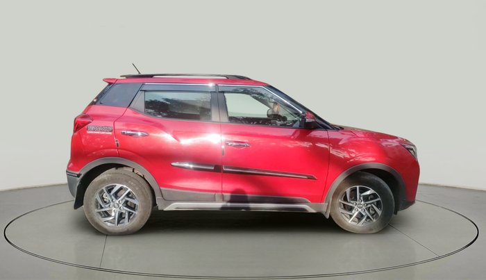 2022 Mahindra XUV300 W8 (O) 1.5 DIESEL AMT, Diesel, Automatic, 23,495 km, exterior