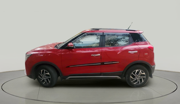 2022 Mahindra XUV300 W8 (O) 1.5 DIESEL AMT, Diesel, Automatic, 23,495 km, exterior
