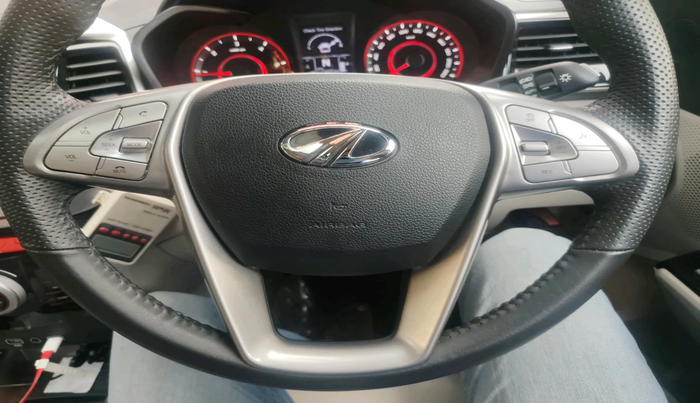 2022 Mahindra XUV300 W8 (O) 1.5 DIESEL AMT, Diesel, Automatic, 23,495 km, interior