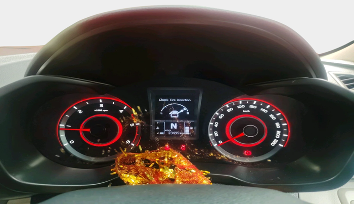 2022 Mahindra XUV300 W8 (O) 1.5 DIESEL AMT, Diesel, Automatic, 23,495 km, interior