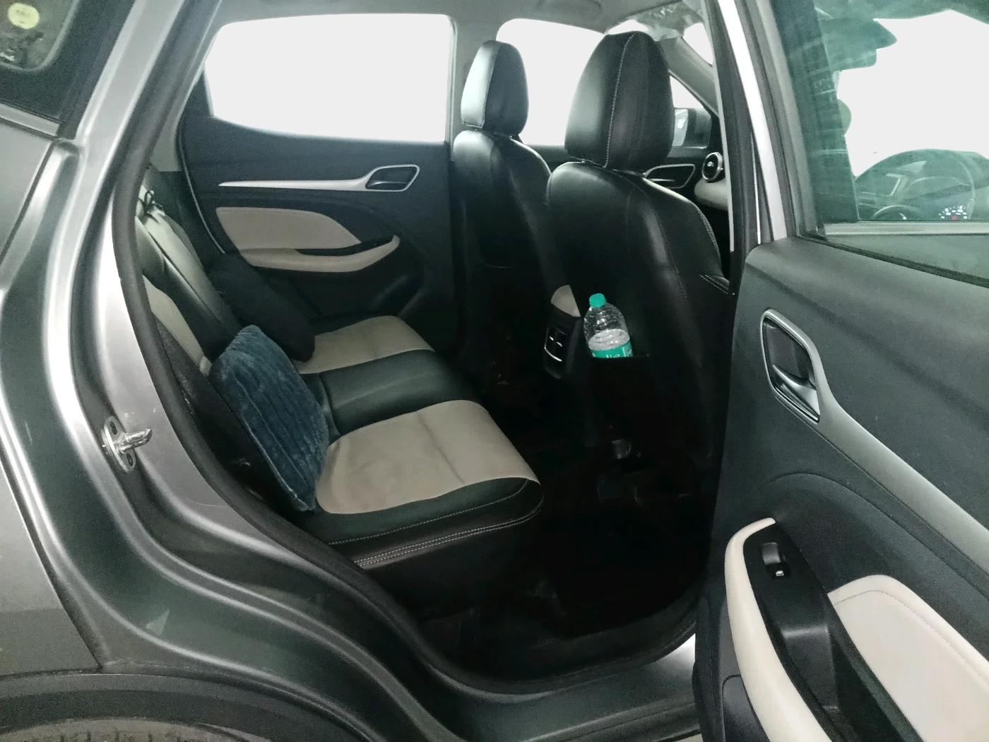 2022 MG ASTOR STYLE 1.5 MT, Petrol, Manual, 24,347 km, interior