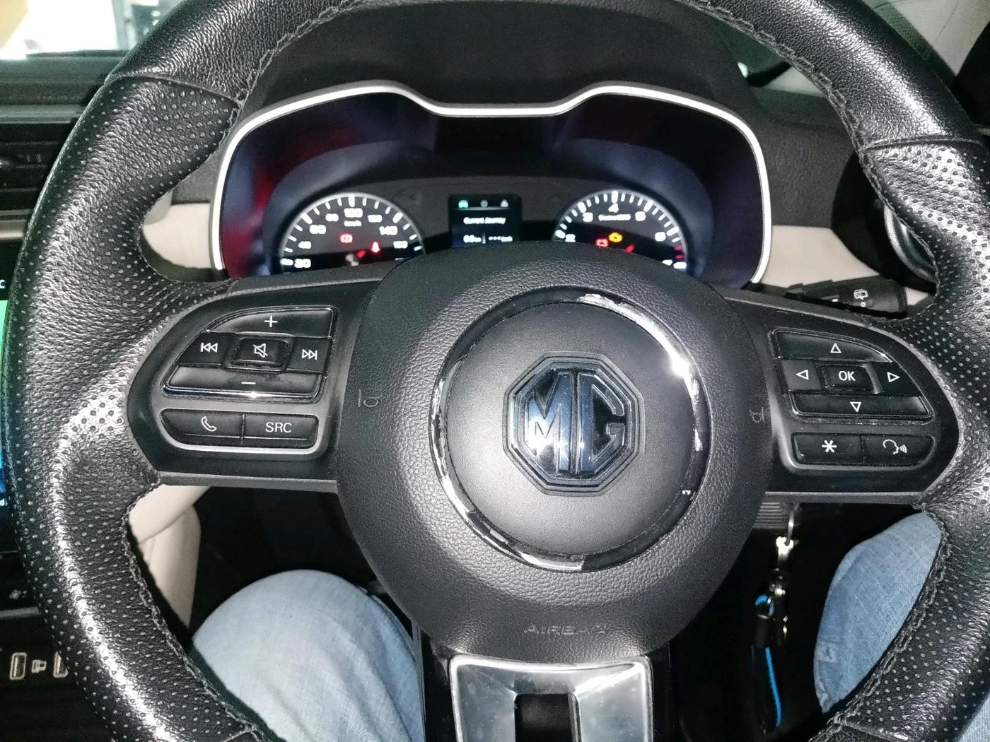 2022 MG ASTOR STYLE 1.5 MT, Petrol, Manual, 24,347 km, interior