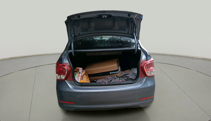 2016 Hyundai Xcent SX 1.2 (O), Petrol, Manual, 82,460 km, exterior