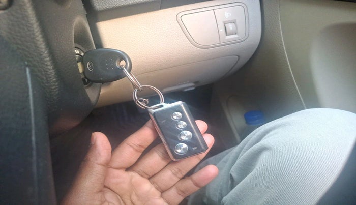 2015 Hyundai Eon ERA +, Petrol, Manual, 76,230 km, interior