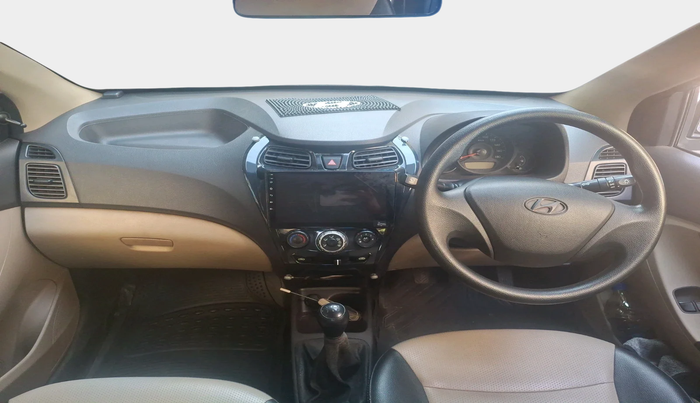 2015 Hyundai Eon ERA +, Petrol, Manual, 76,230 km, interior