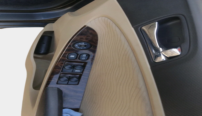 2011 Hyundai Verna FLUIDIC 1.6 VTVT EX, Petrol, Manual, 1,02,981 km, interior