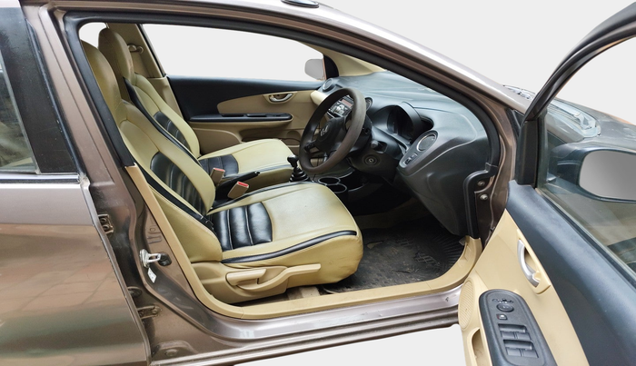 2014 Honda Brio VX MT, Petrol, Manual, 1,16,719 km, interior