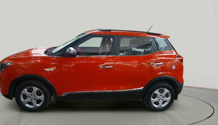 2019 Mahindra XUV300 W6 1.5 DIESEL, Diesel, Manual, 90,111 km, exterior