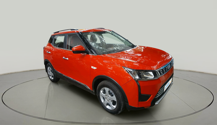 2019 Mahindra XUV300 W6 1.5 DIESEL, Diesel, Manual, 90,111 km, exterior