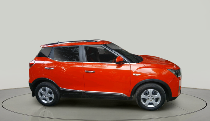 2019 Mahindra XUV300 W6 1.5 DIESEL, Diesel, Manual, 90,111 km, exterior