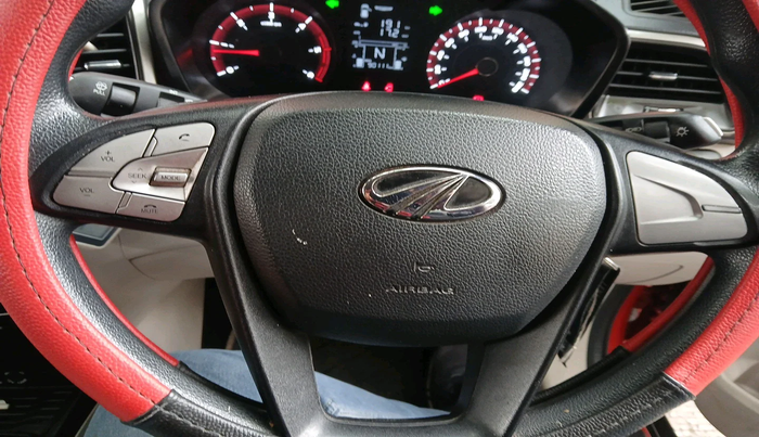 2019 Mahindra XUV300 W6 1.5 DIESEL, Diesel, Manual, 90,111 km, interior