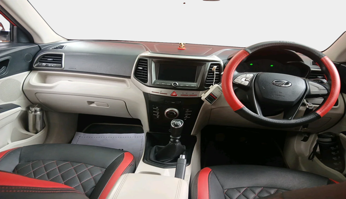 2019 Mahindra XUV300 W6 1.5 DIESEL, Diesel, Manual, 90,111 km, interior